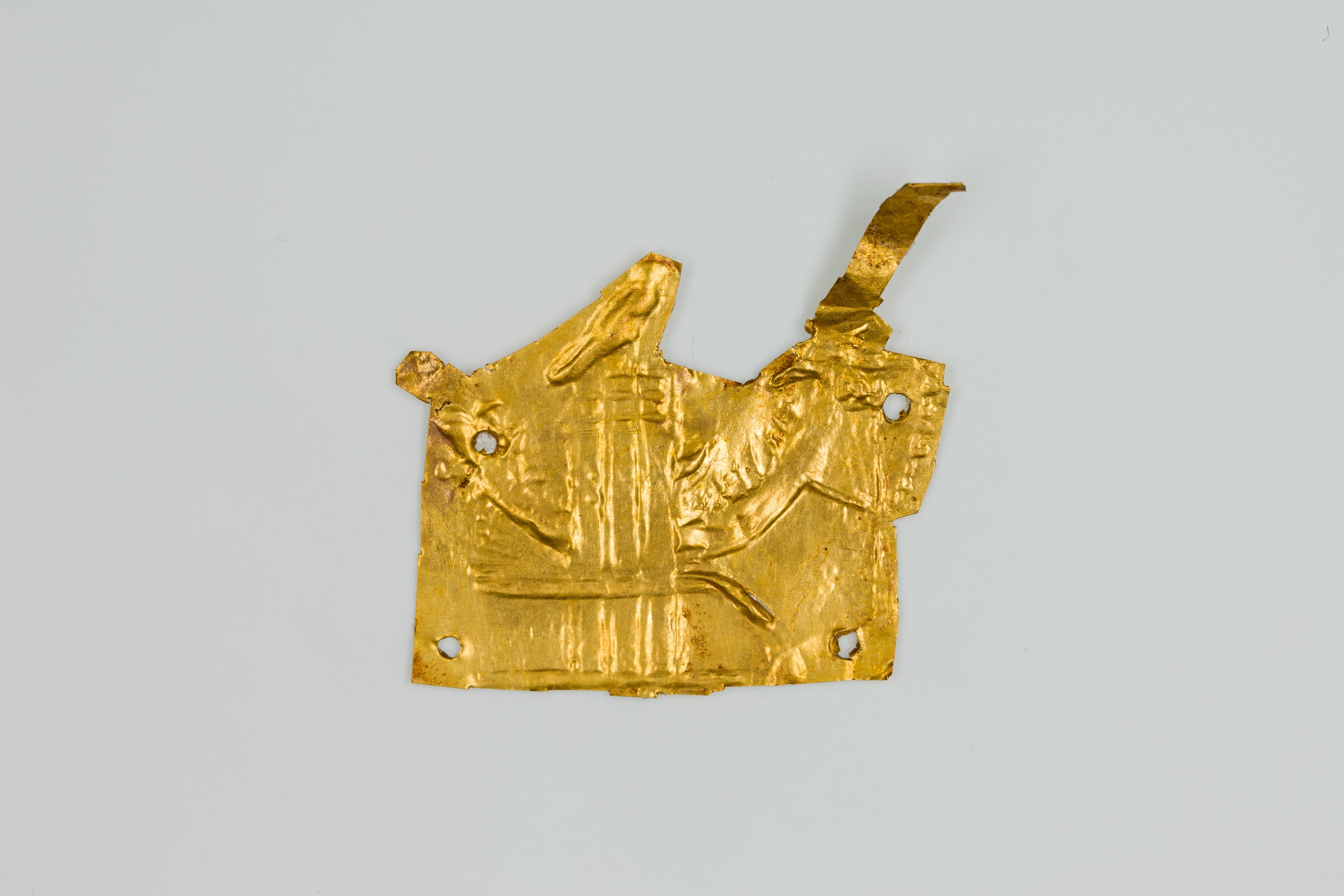 Henu barque amulet