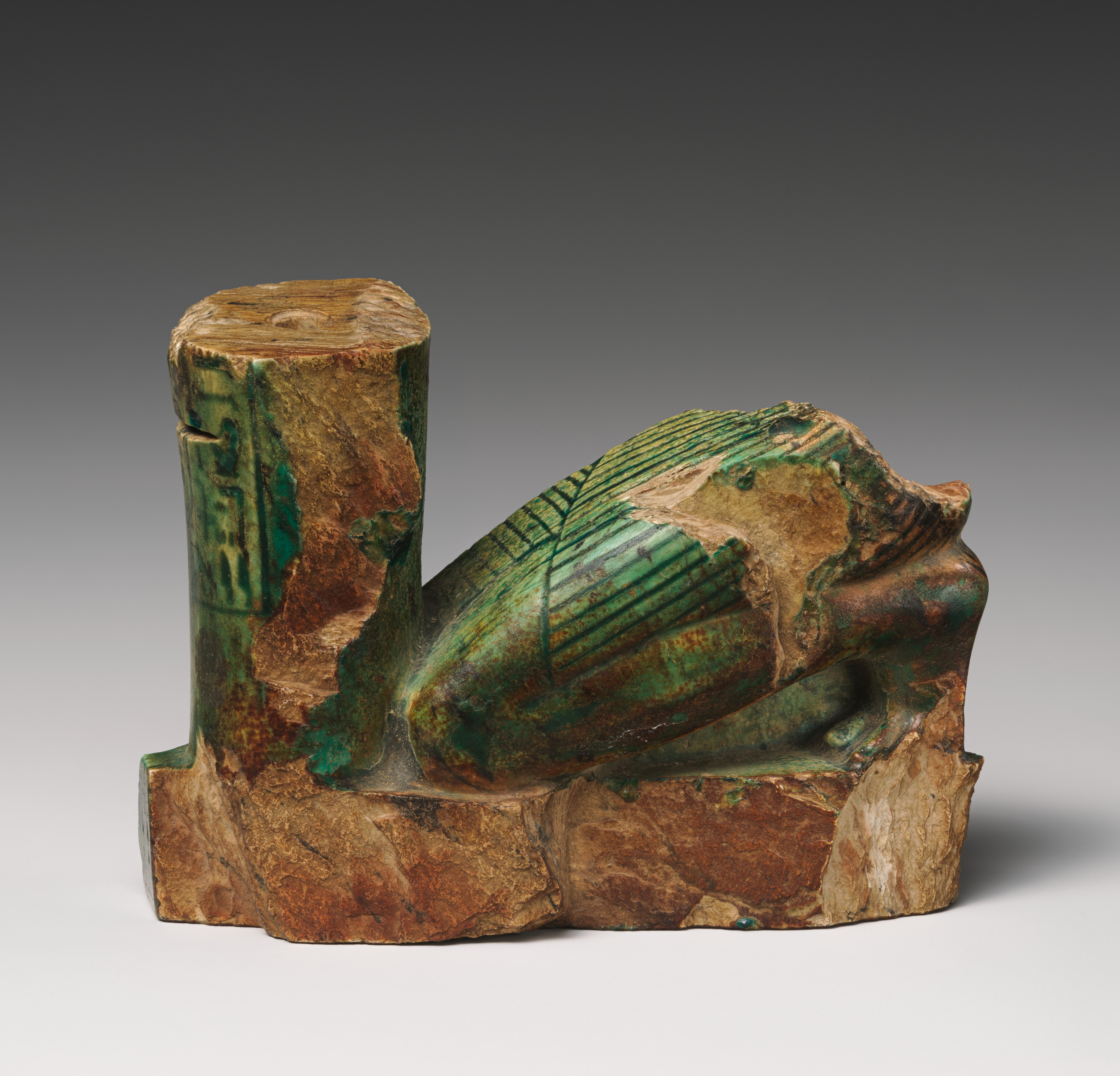 Fragmentary statuette of kneeling King Shabaqo