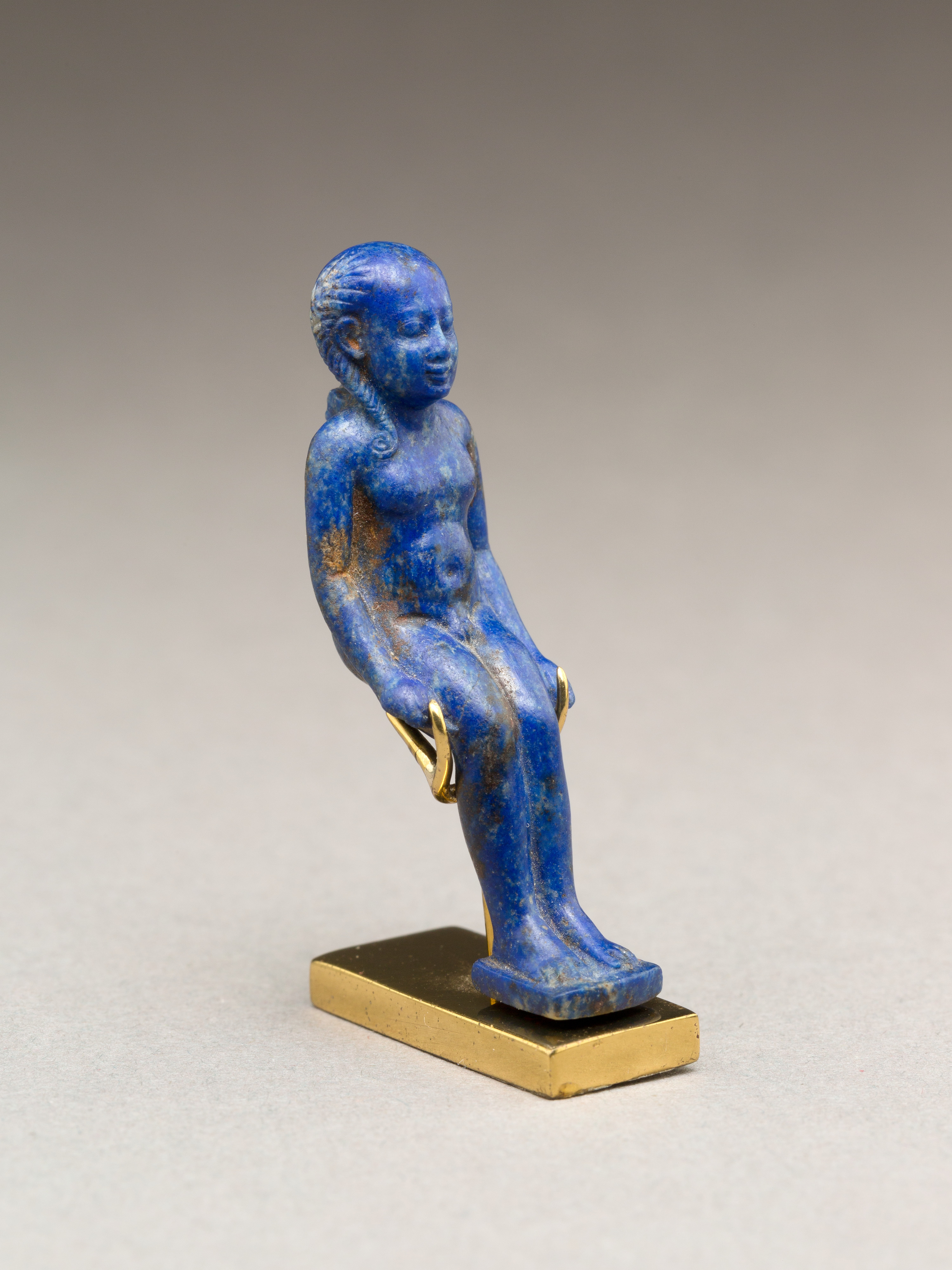 Child god (Harpokrates?) amulet