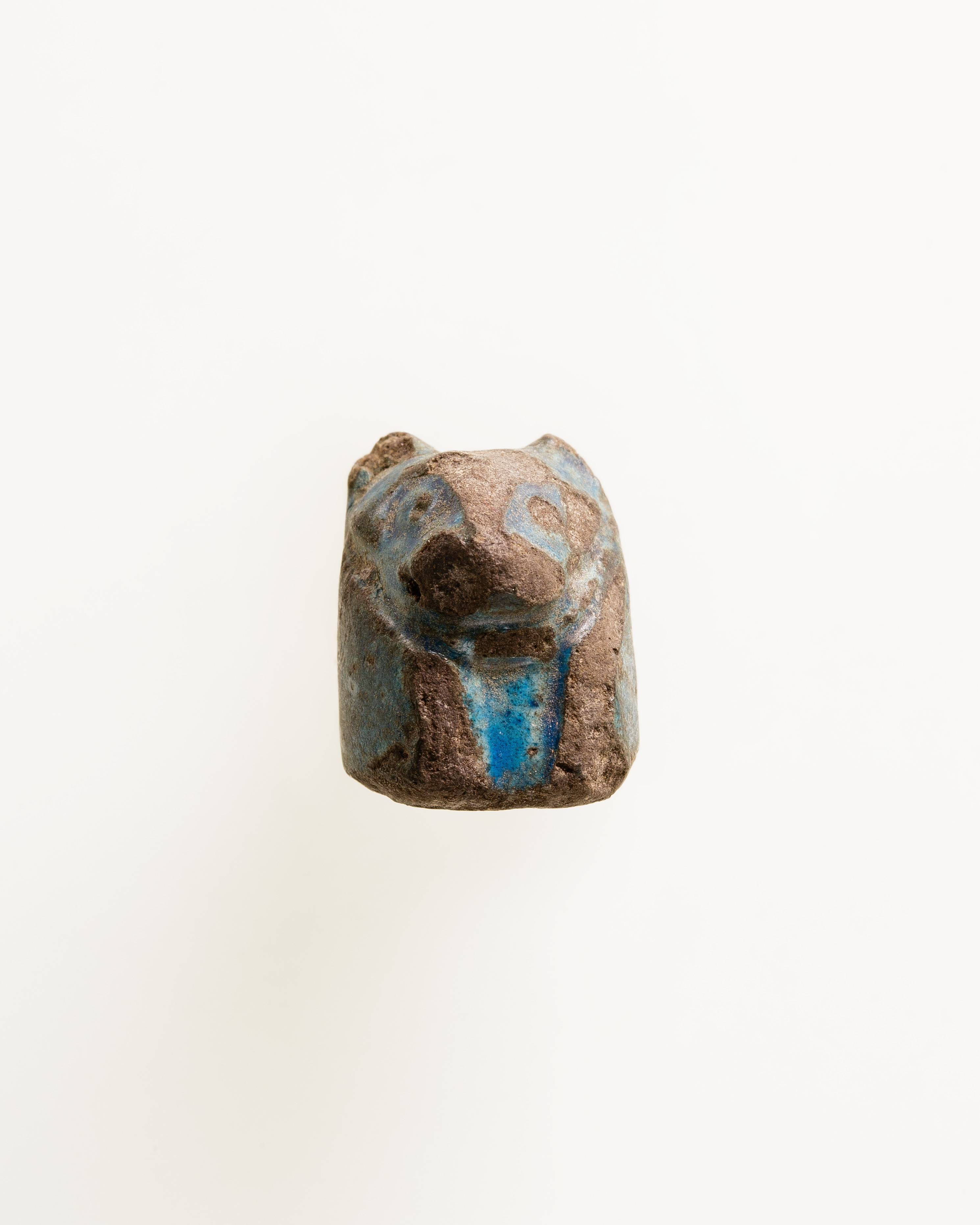 Game piece with lion head