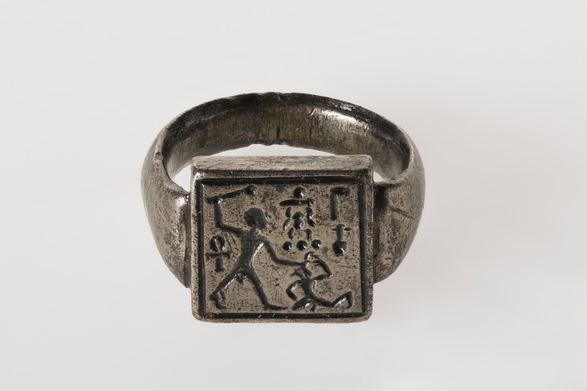Signet Ring Bearing the Name of Amunhotep II