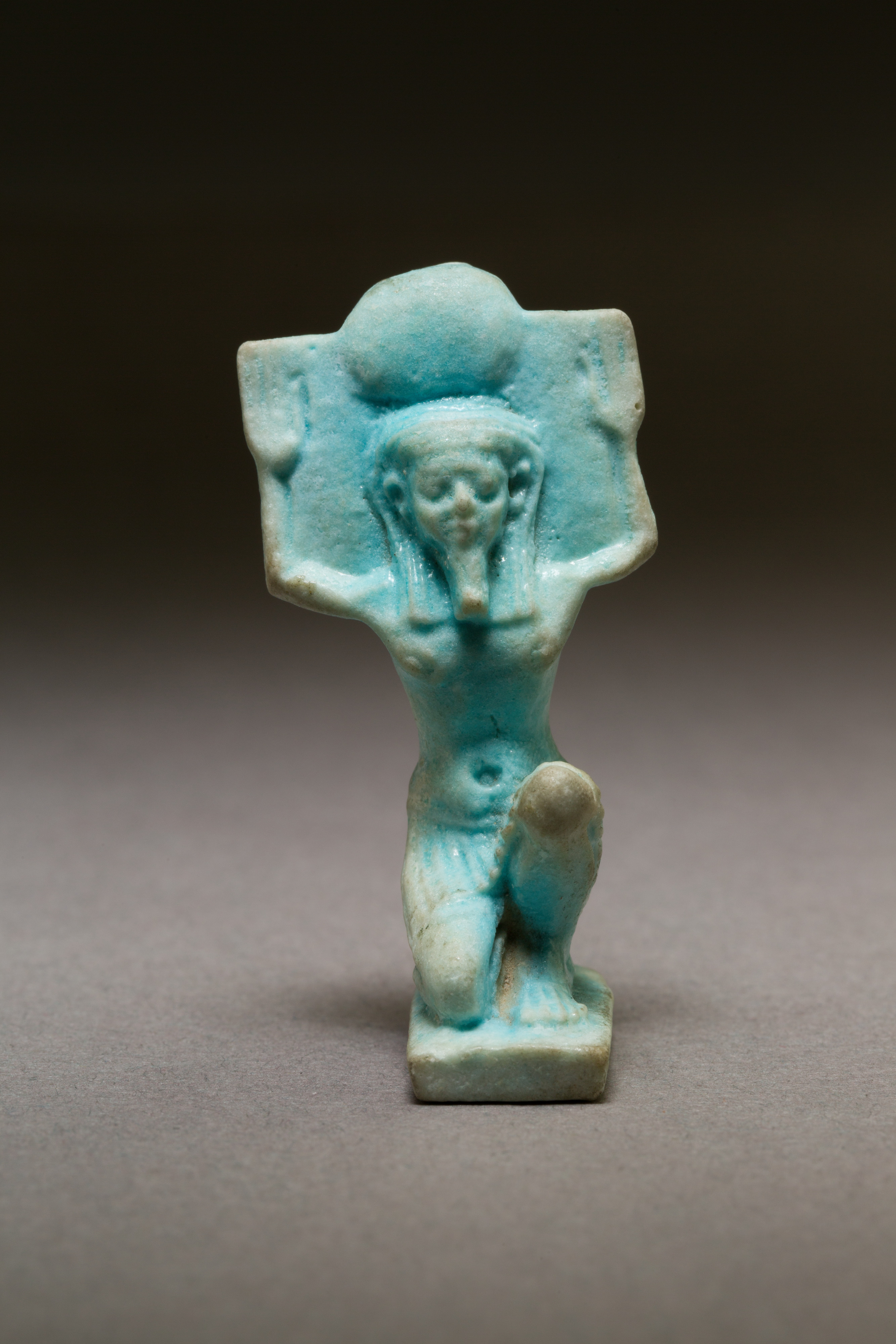Shu amulet