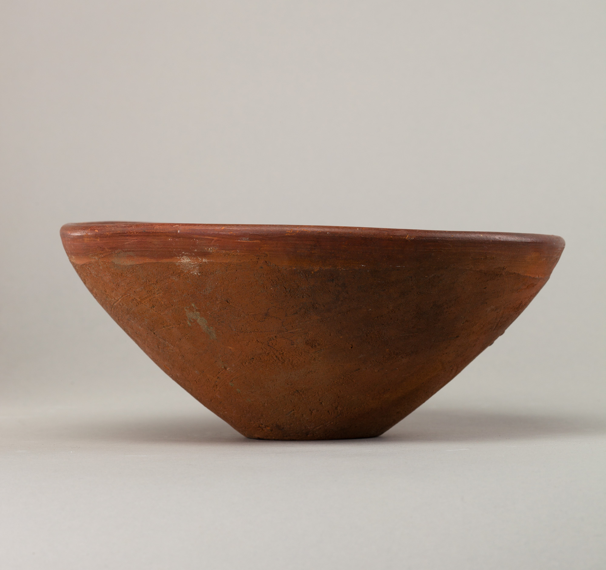 Shallow bowl