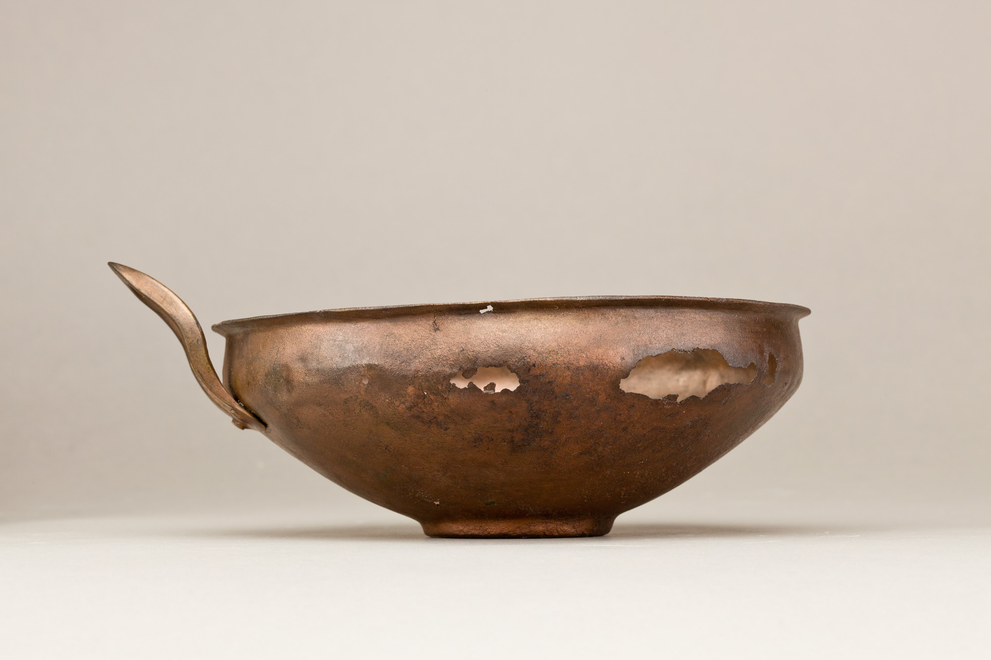 Cup, metal, handle