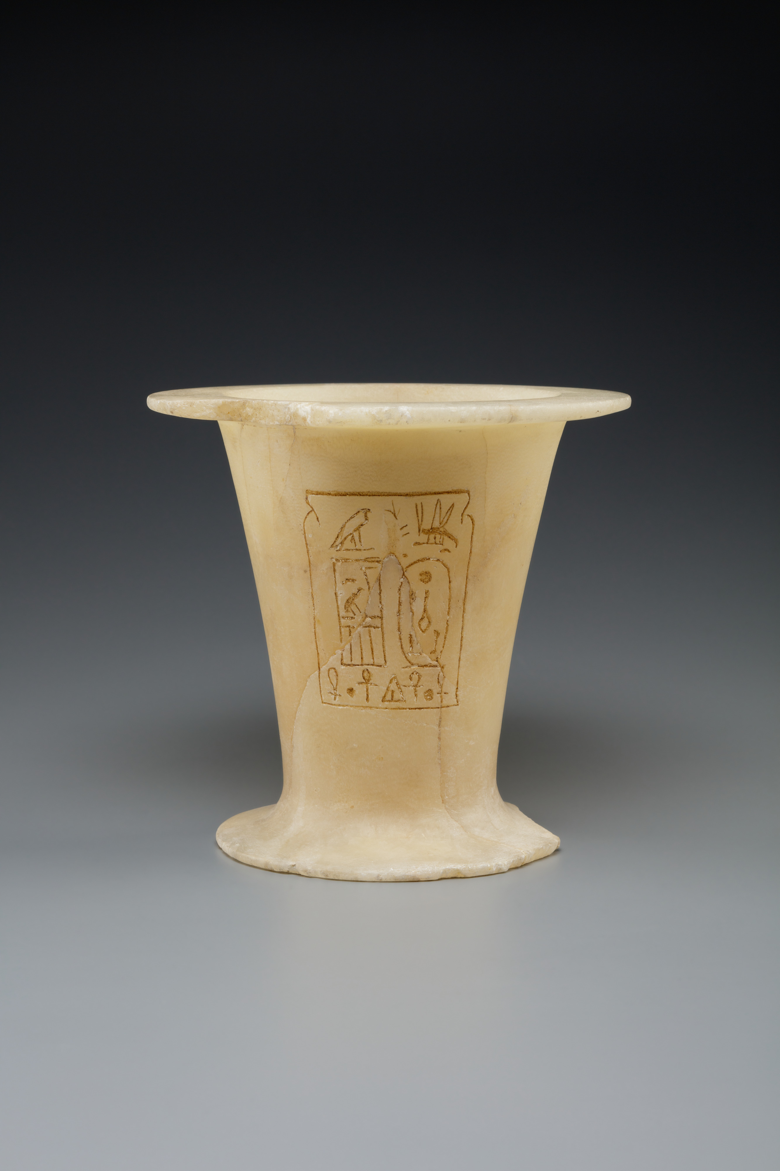 Royal vessel of the reign of Pepi II