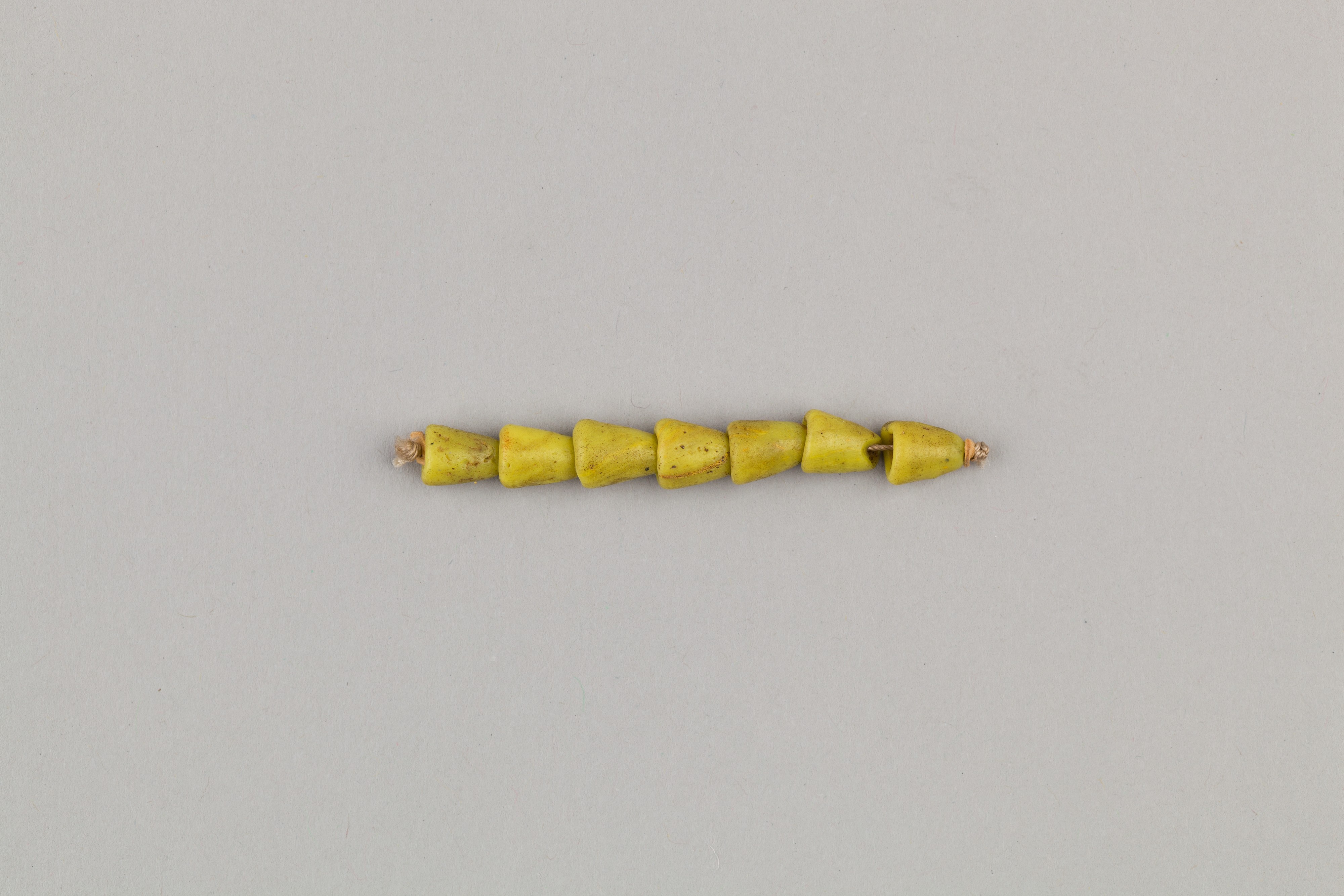 String of 7 beads