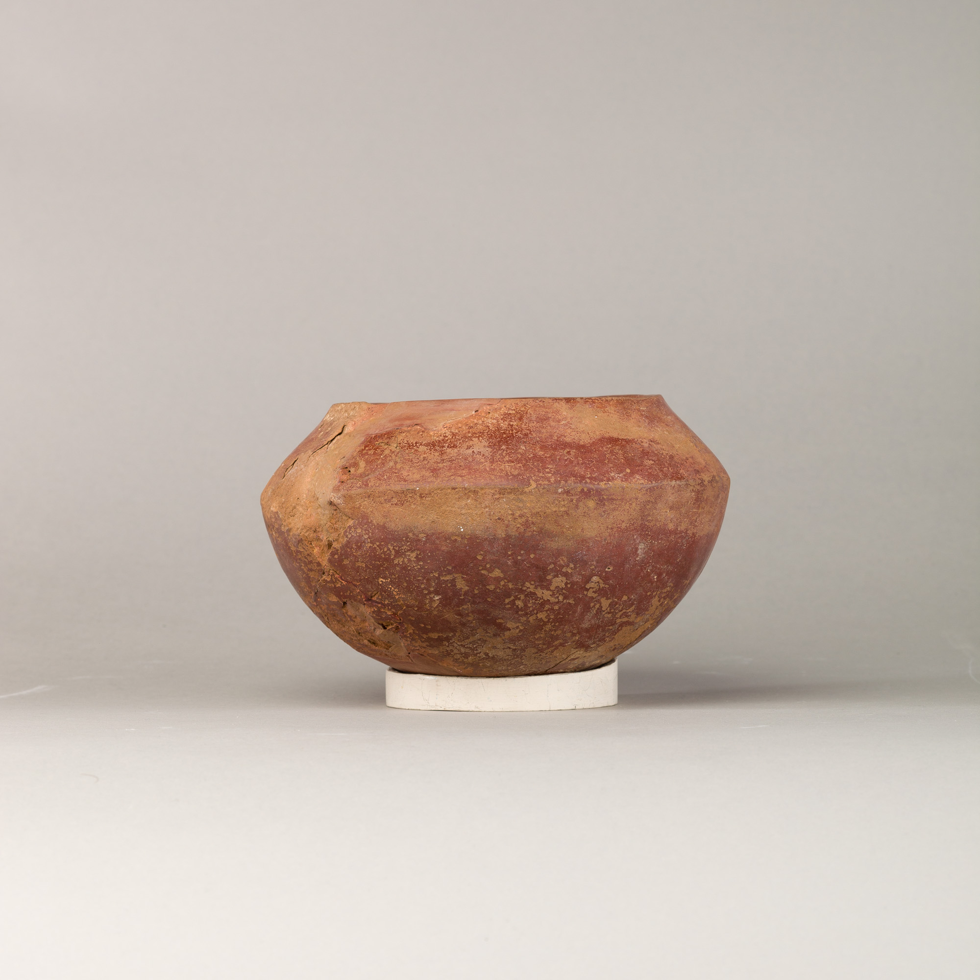 Red polished ware bowl