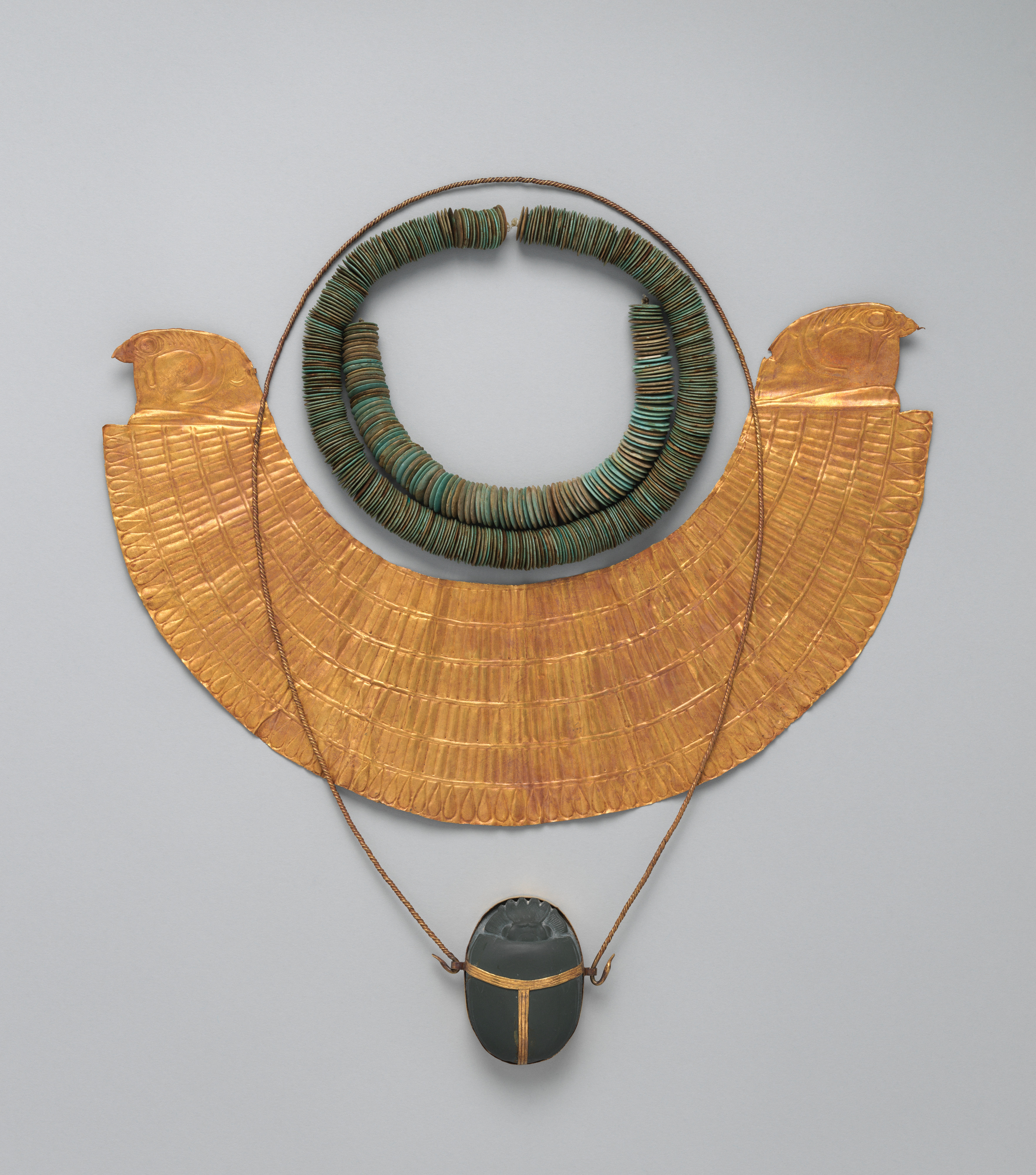 String of lentoid beads