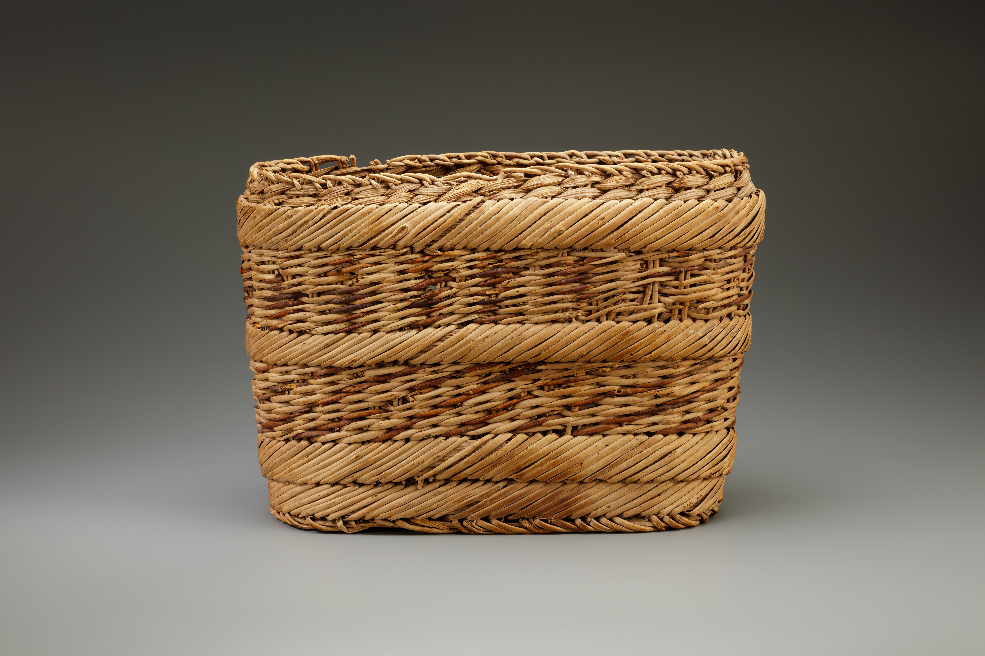 Basket, divided to hold three bottles