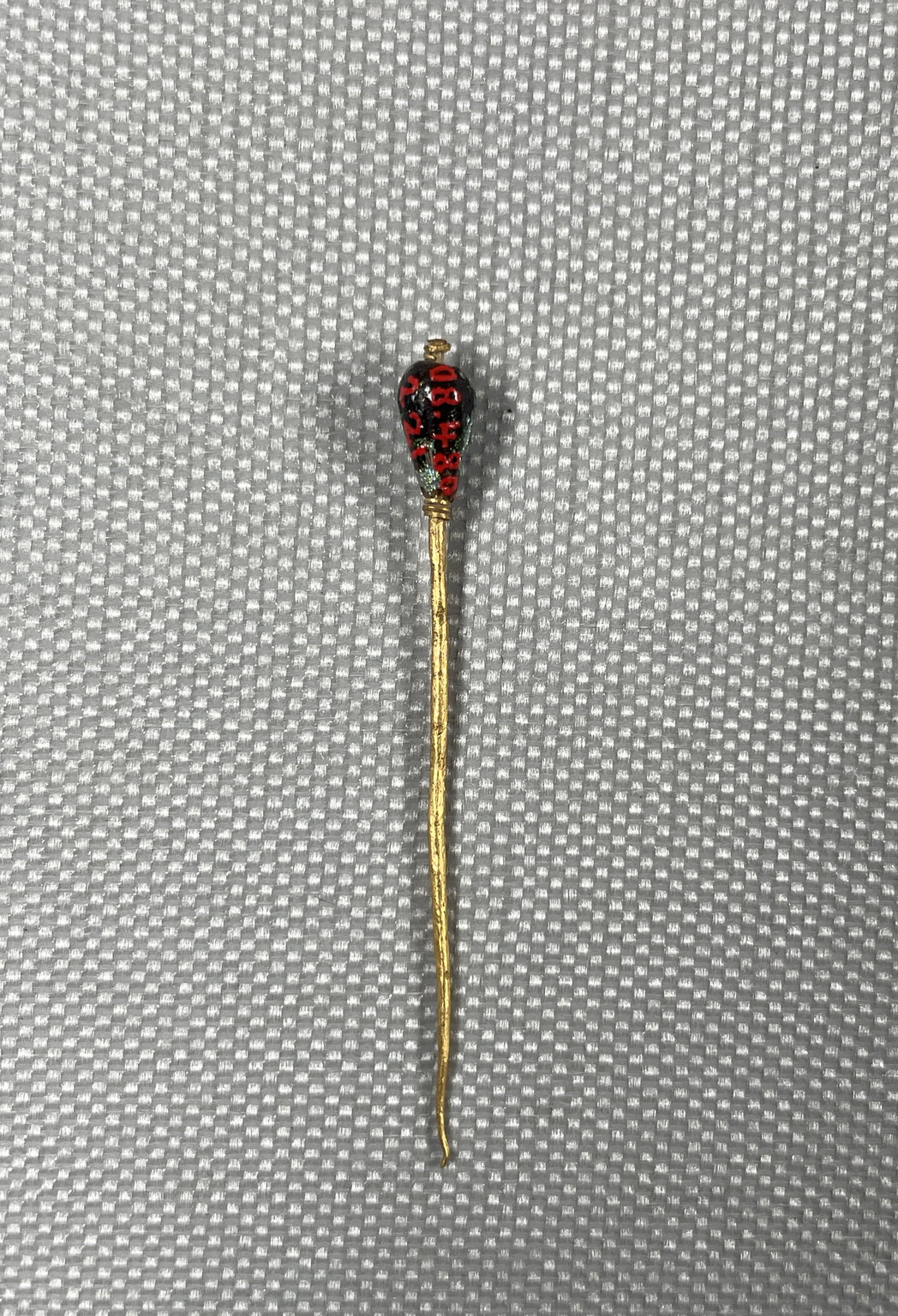 Pin with Mounted Bead