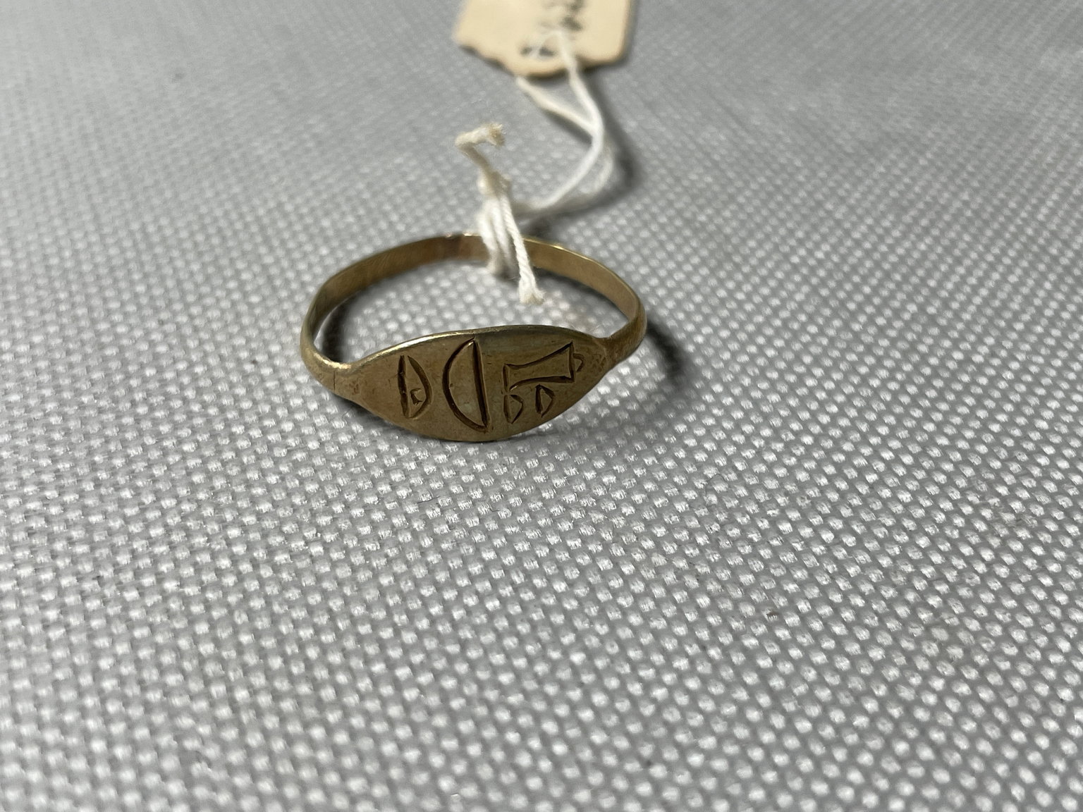 Finger Ring