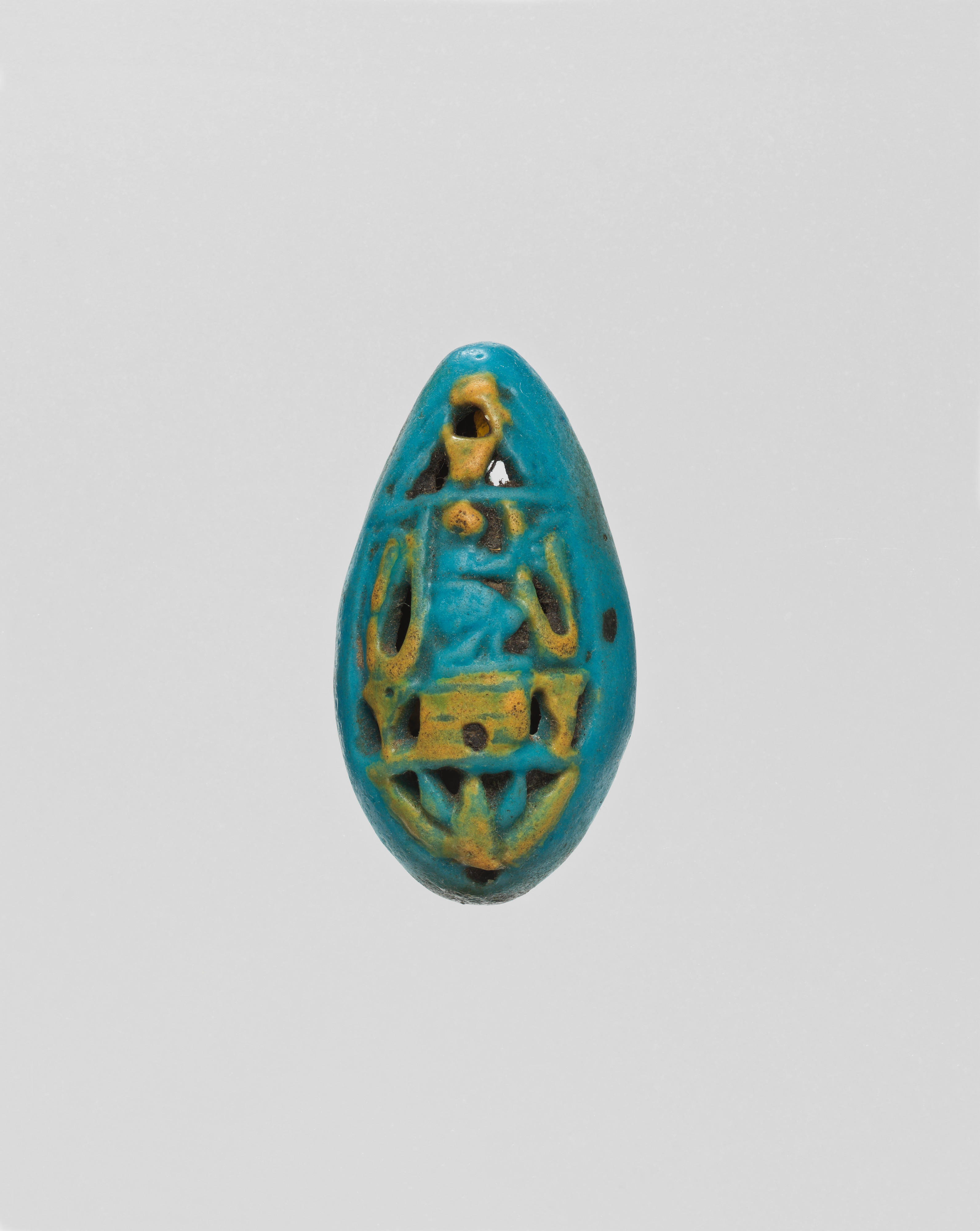 Bead with openwork design