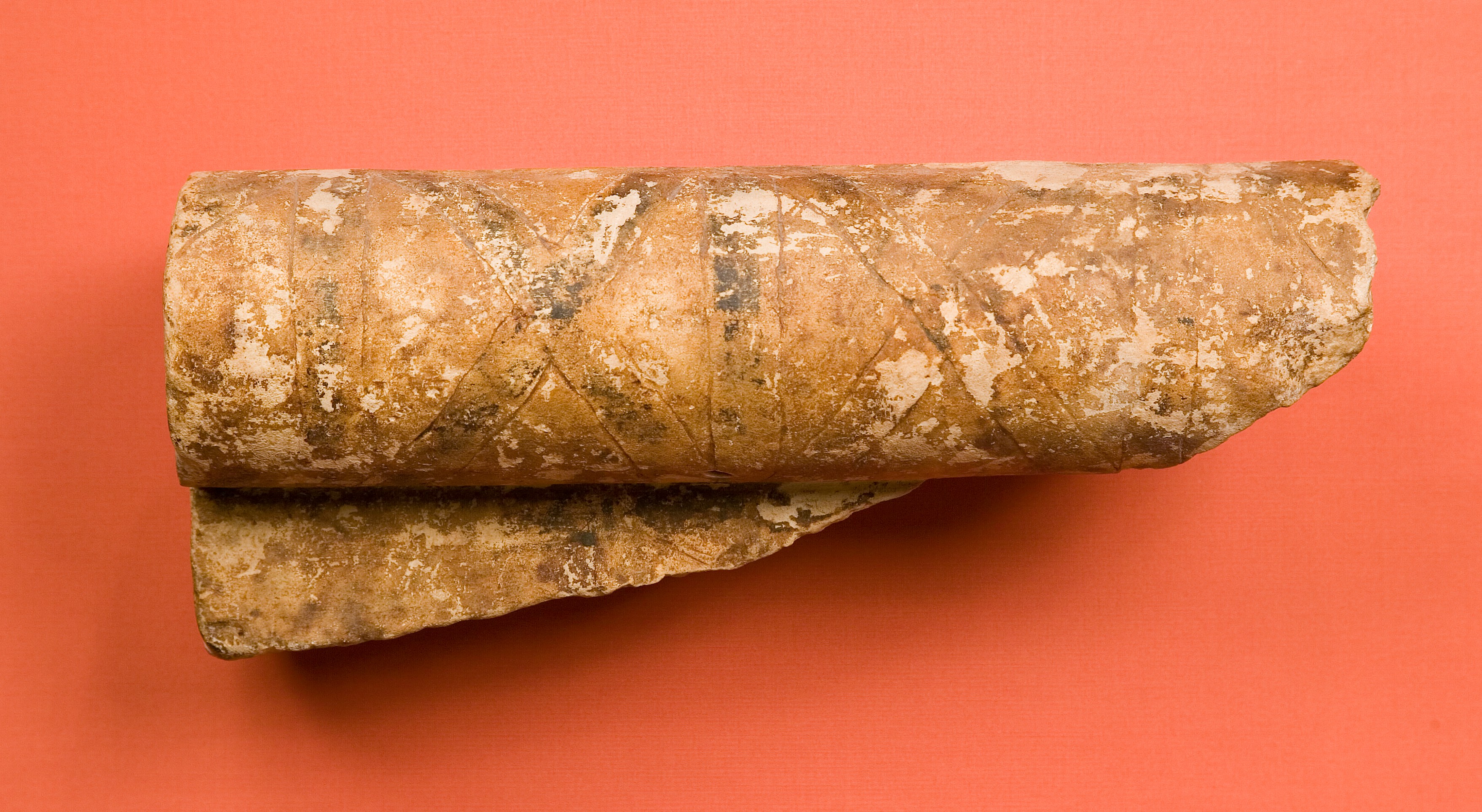 Fragment of a torus molding from the shrine of a royal woman within the temple of Mentuhotep II