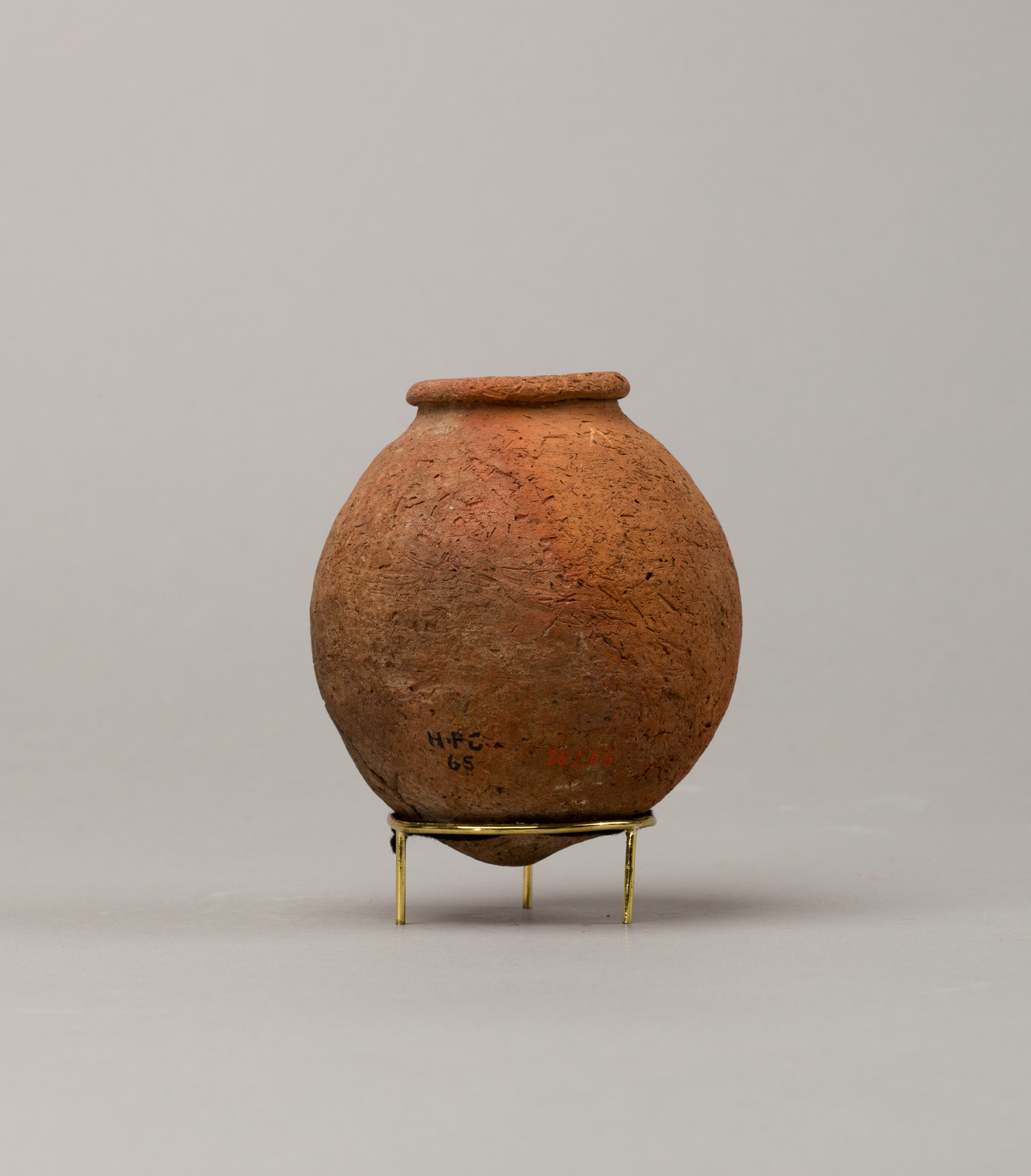 Rough ware jar