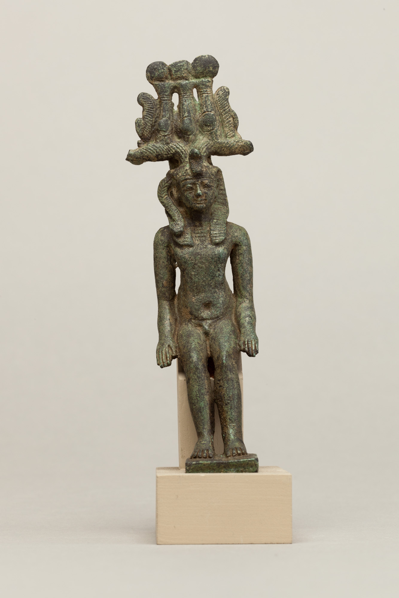Child god in nemes and hemhem