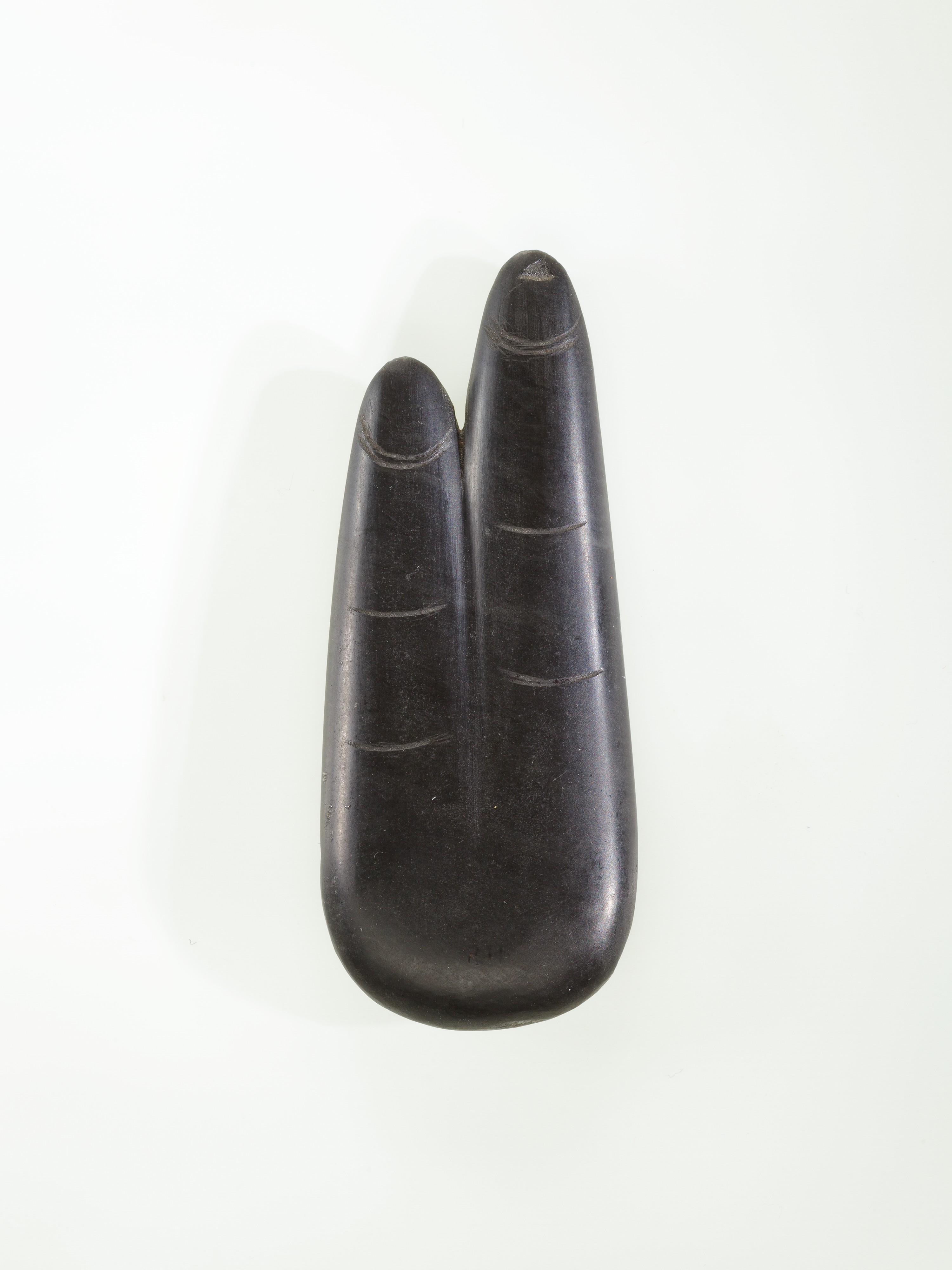 Two-finger amulet