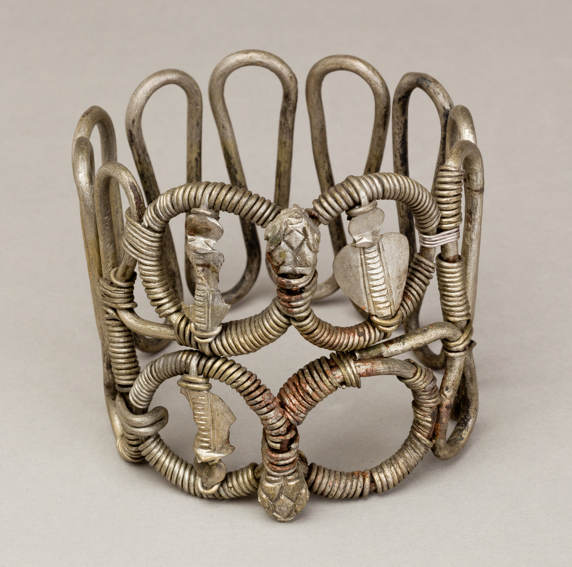Bracelet or armlet with uraei