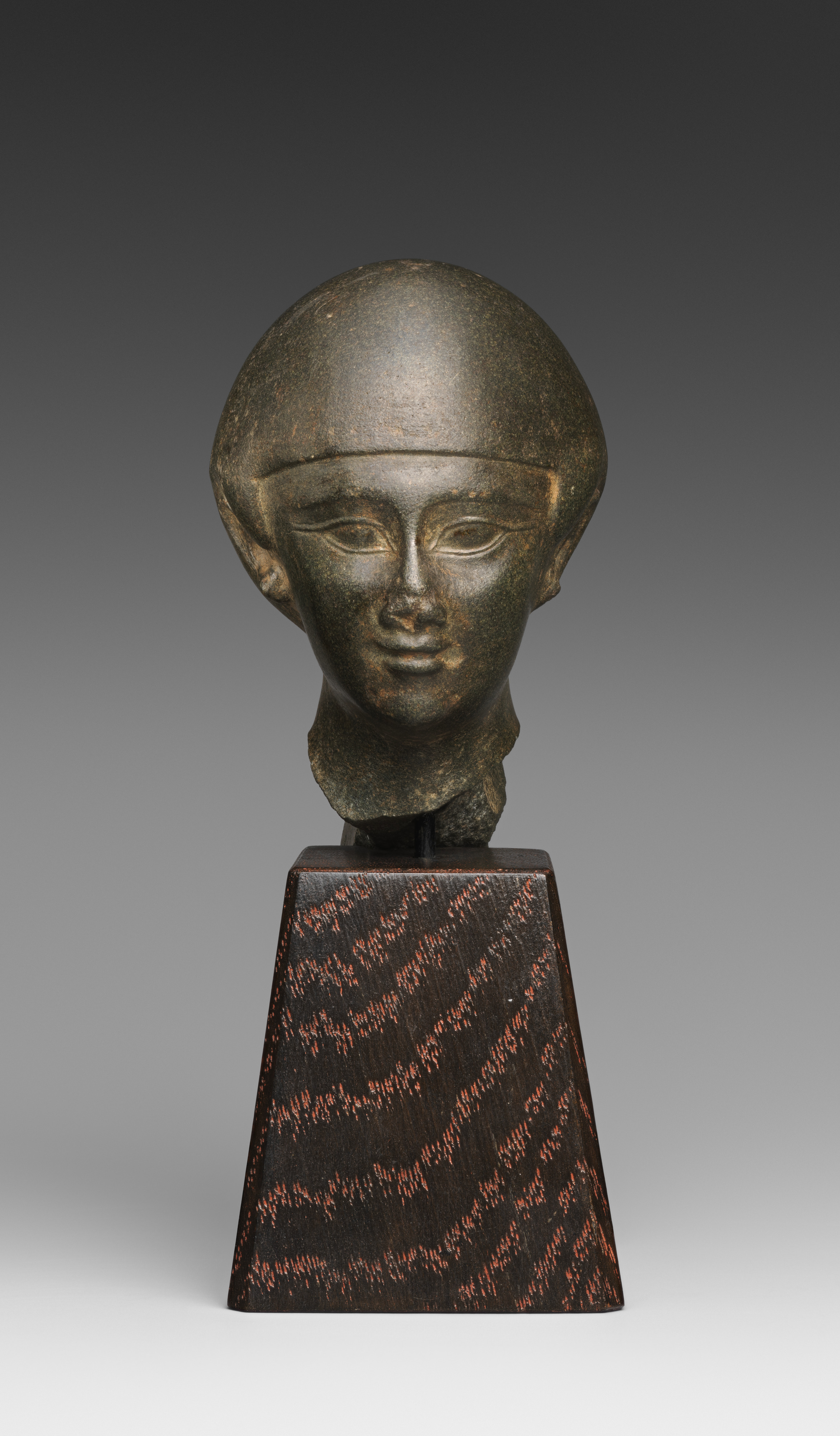 Head of a young woman, Mutnefret