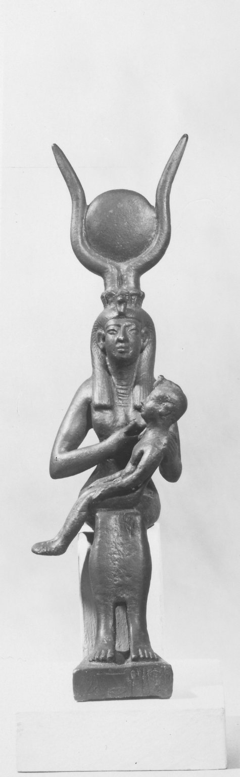 Isis Nursing Horus