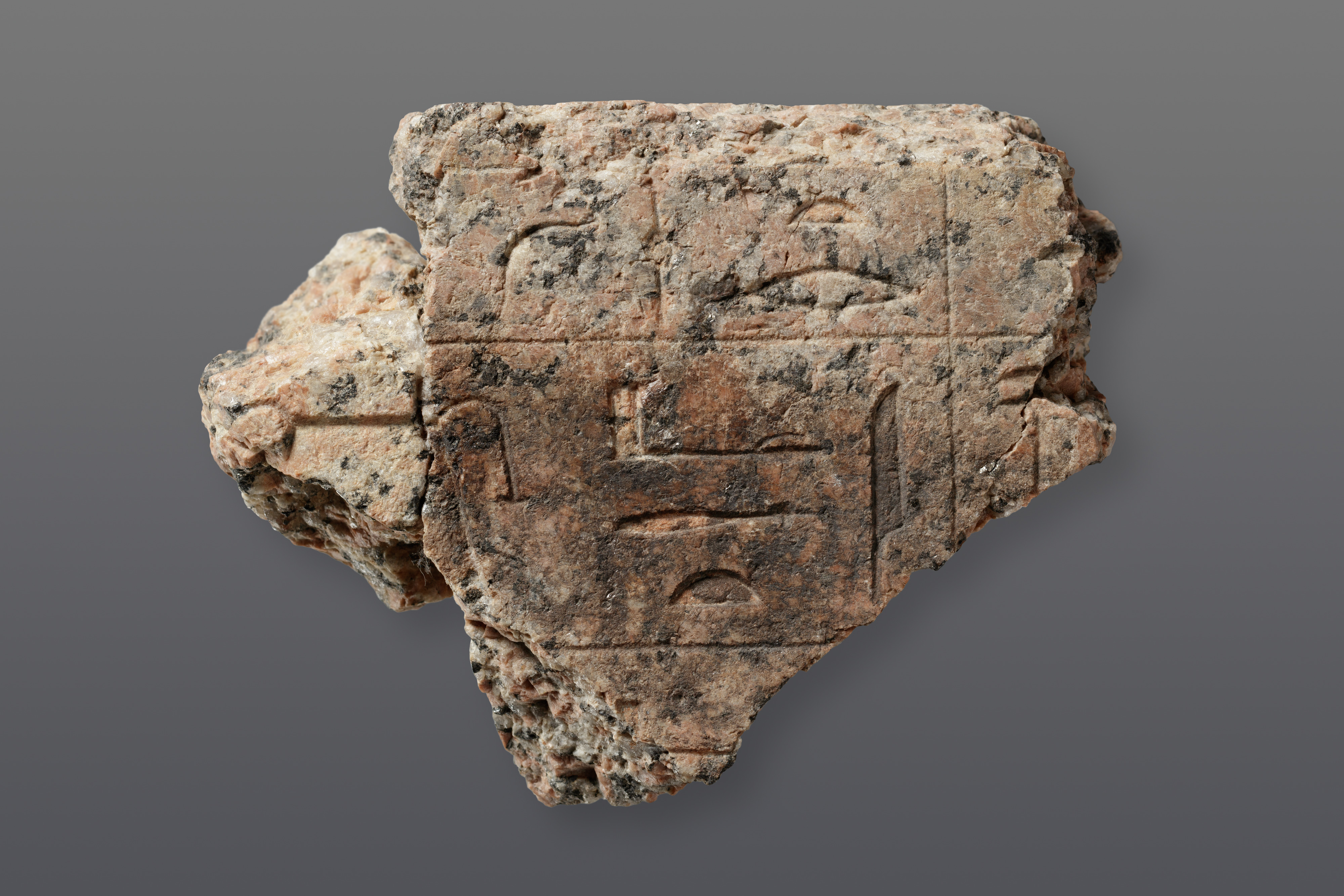 Relief fragment