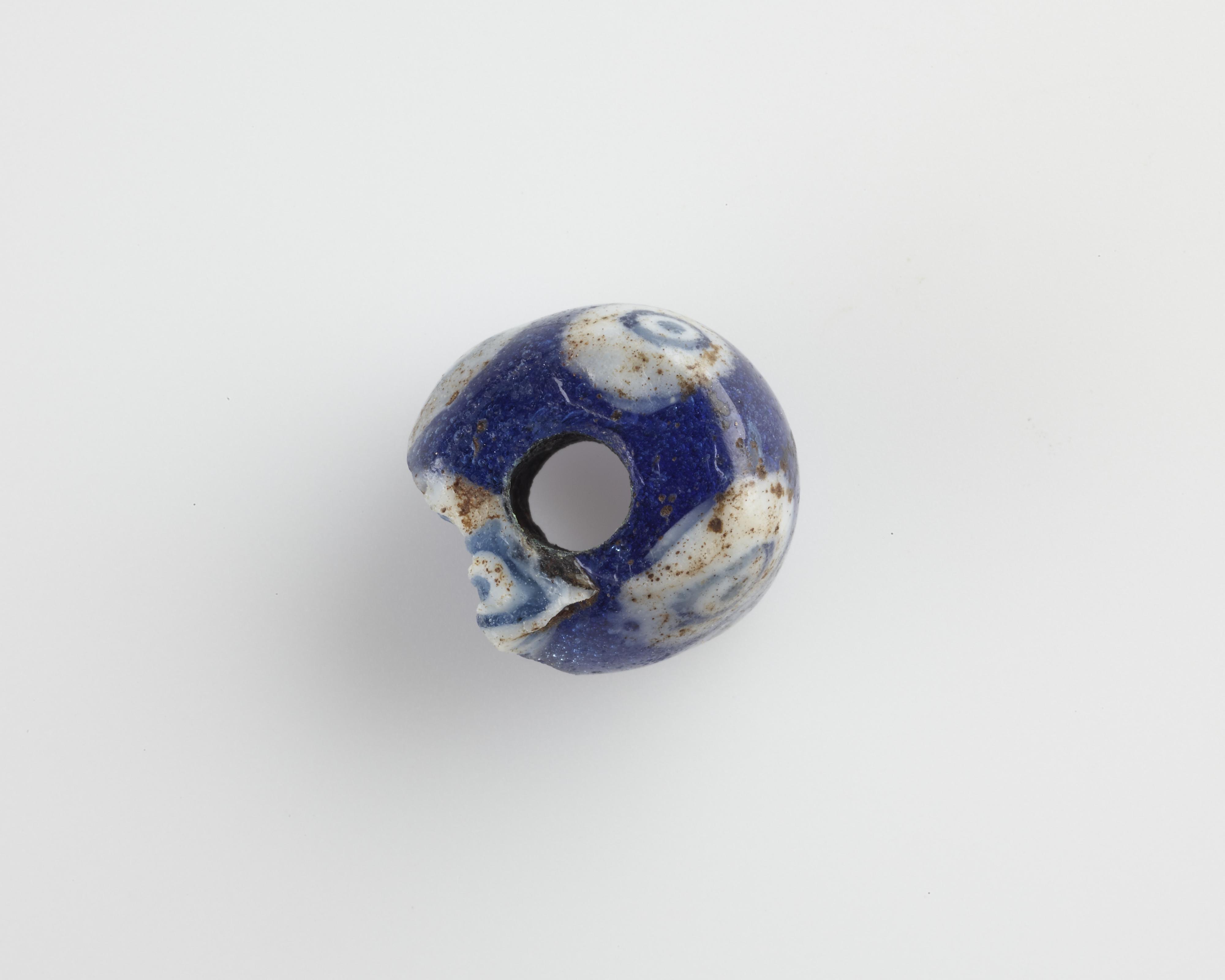 Bead. Chipped