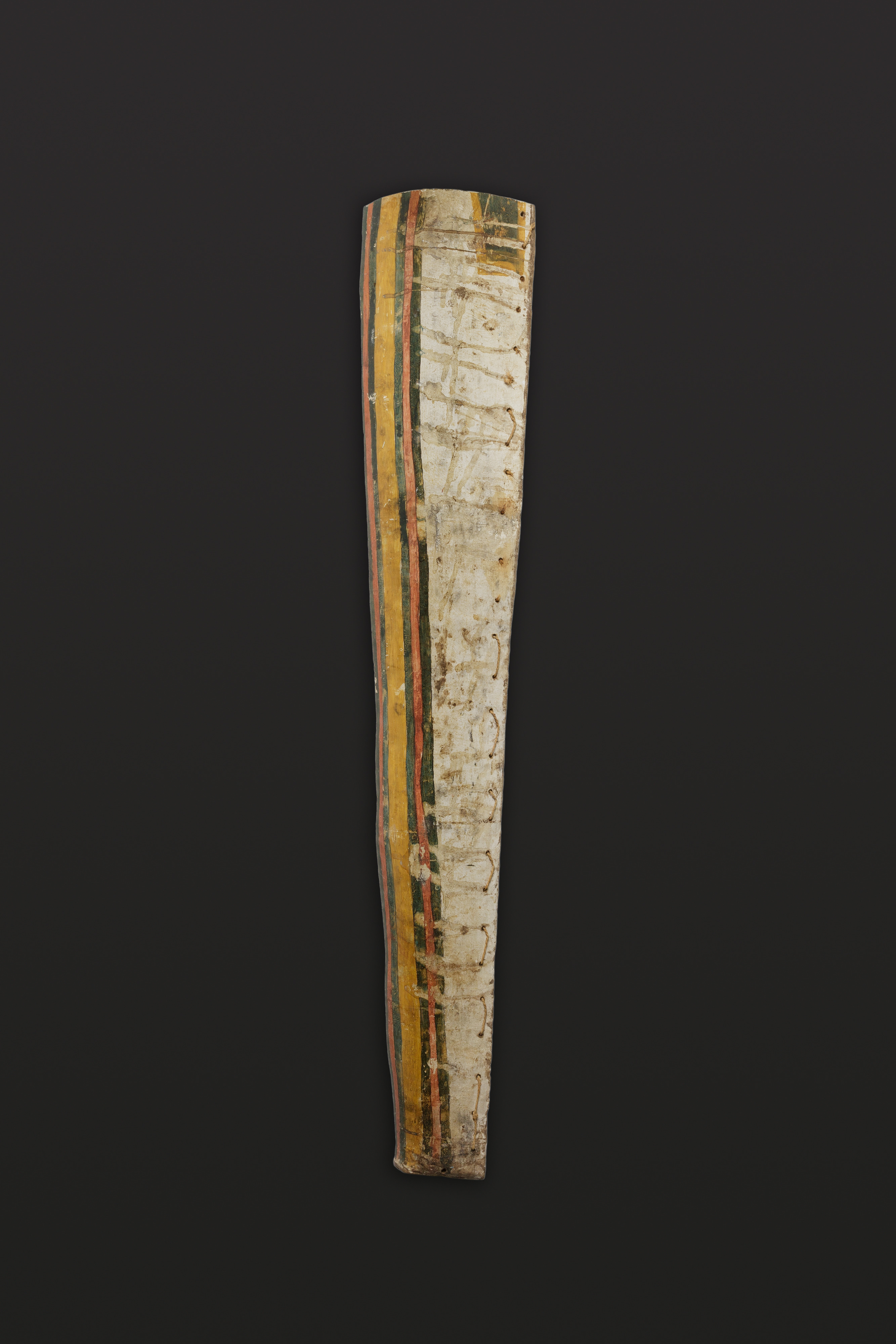 Section cut from back of cartonnage of Tjaisetemneny