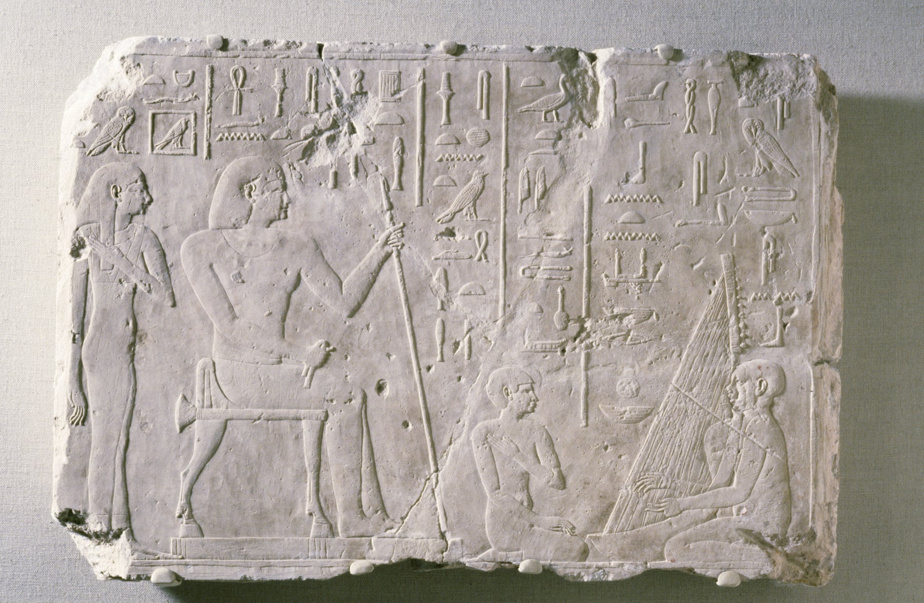 Ankh-ef-en-Sekhmet Entertained by a Harpist