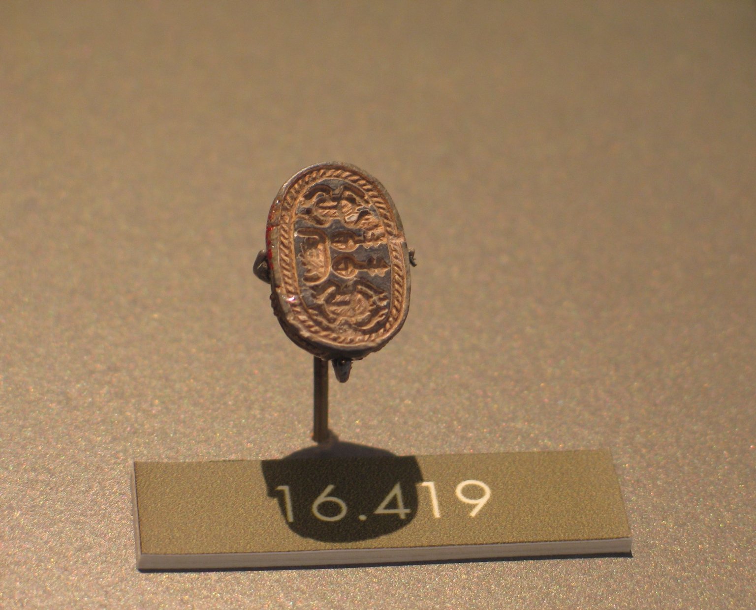 Motto Scarab